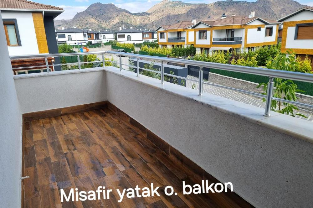 Satılık Villa Century 21 Zirve den