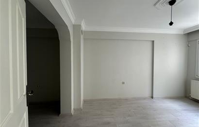 Karşıyaka Ordu Caddesi'nde Satılık Dublex 3+1 Daire 