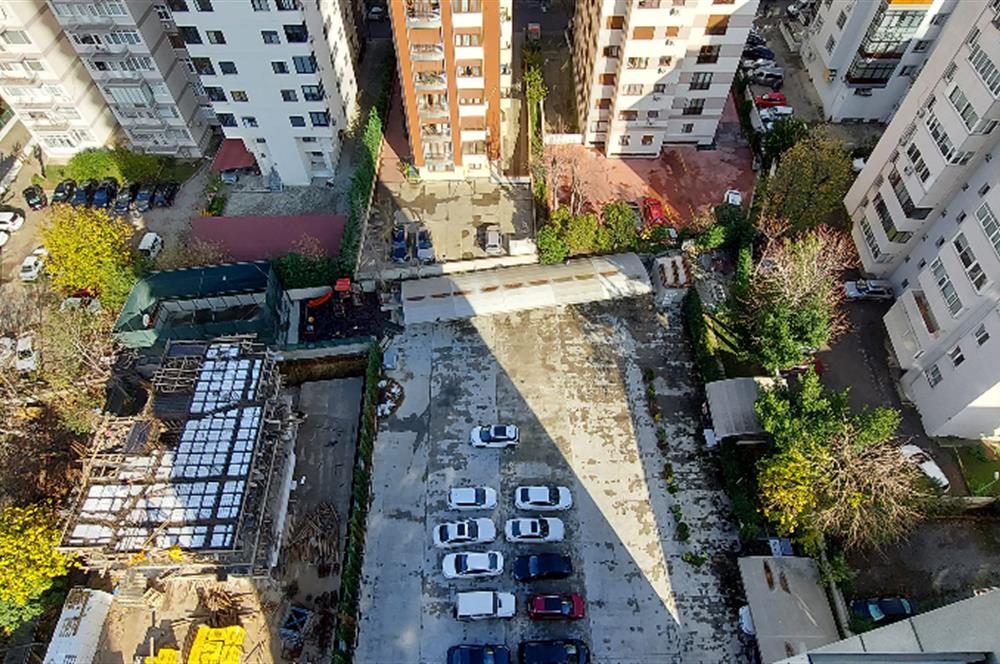 ERENKÖY BAĞDAT CAD. MARMARAYA YAKIN DENİZ MANZARALI SİTEDE 3+1 135 m2