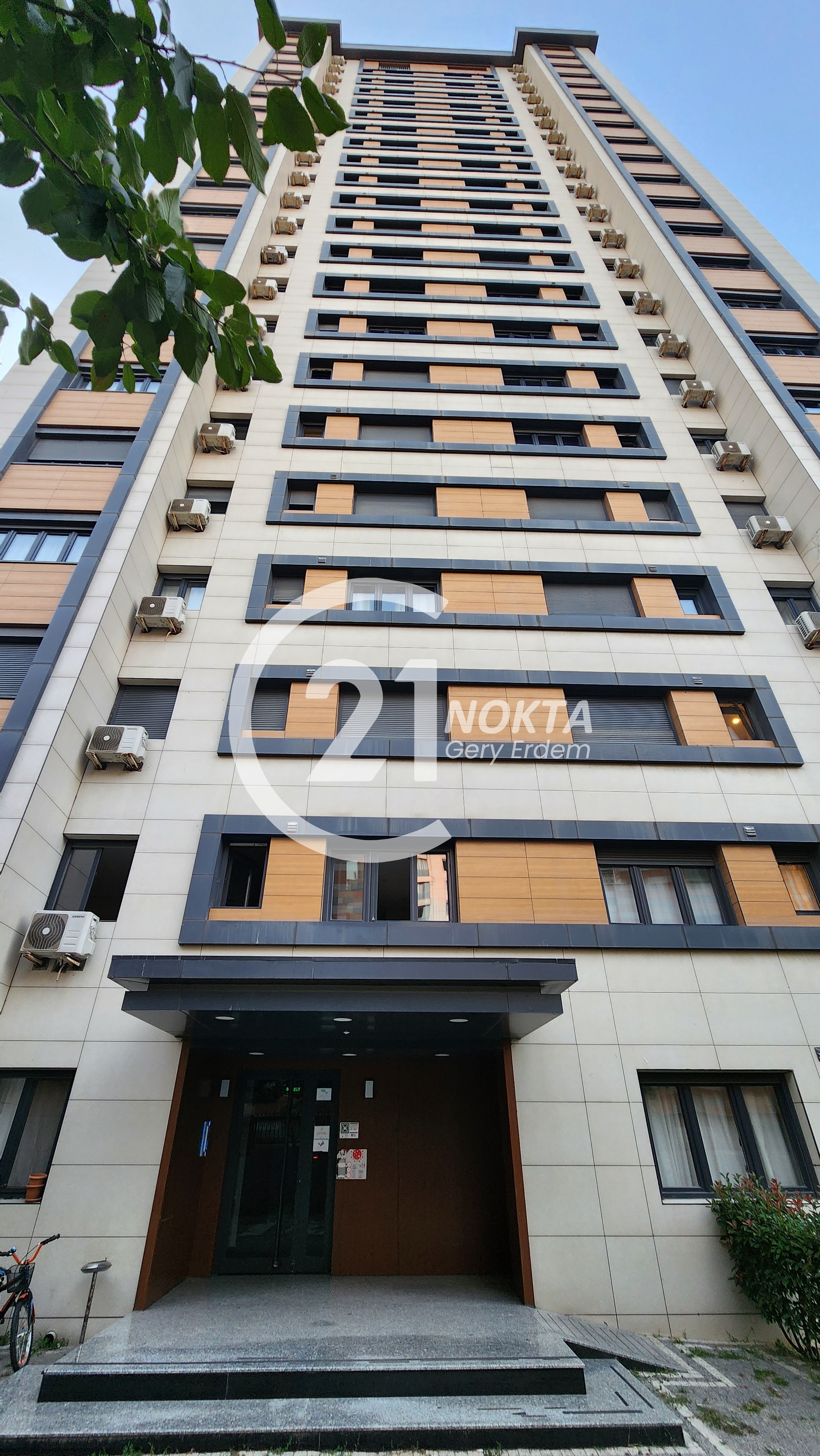 ŞENESENEVLER GÜVENLİKLİ DENİZ MANZARALI YENİ SİTEDE 2+1 90 m2