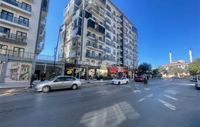 GÜLLÜBAĞLAR TANDOĞAN CADDESİNDE CADDE CEPHELİ 322 M2 DÜKKAN