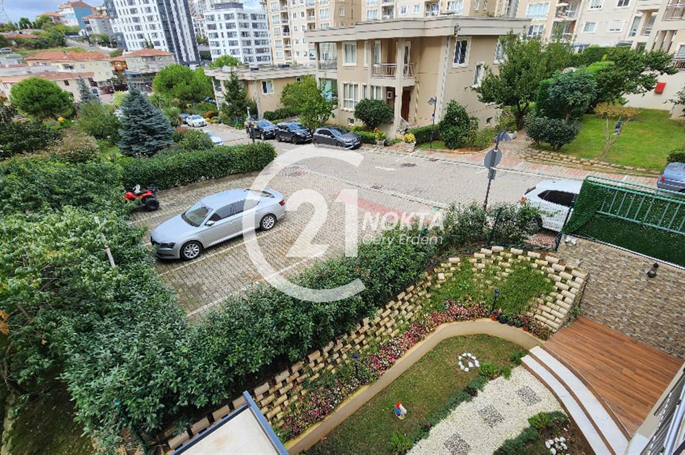 ATAŞEHİR MERİT LİFE GÖL KONAKLARINDA 3+1 180 m2 BOŞ DAİRE