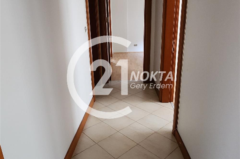 ATAŞEHİR MERİT LİFE GÖL KONAKLARINDA 3+1 180 m2 BOŞ DAİRE