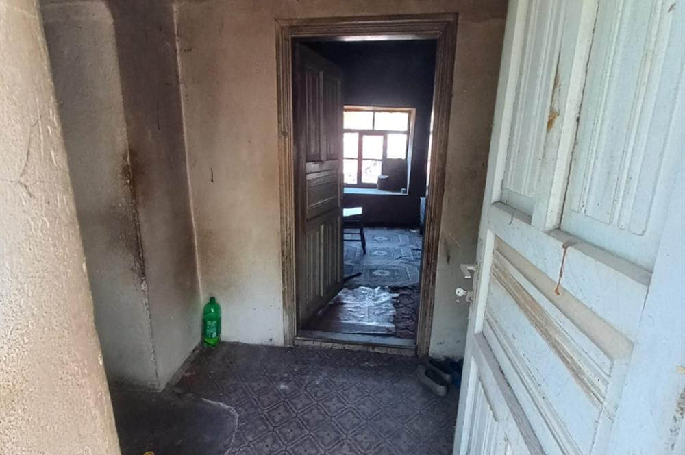 C.21 LOCA DURSUNBEY KARAMANLAR MAH.SATILIK 820M2 MÜKEMMEL TAŞ EV