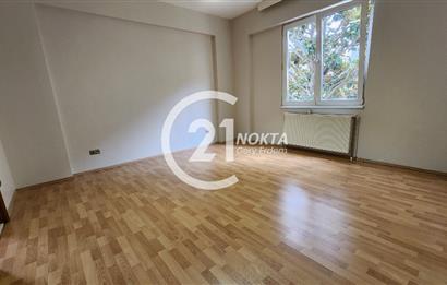 ATAŞEHİR MERİT LİFE GÖL KONAKLARINDA 3+1 180 m2 BOŞ DAİRE