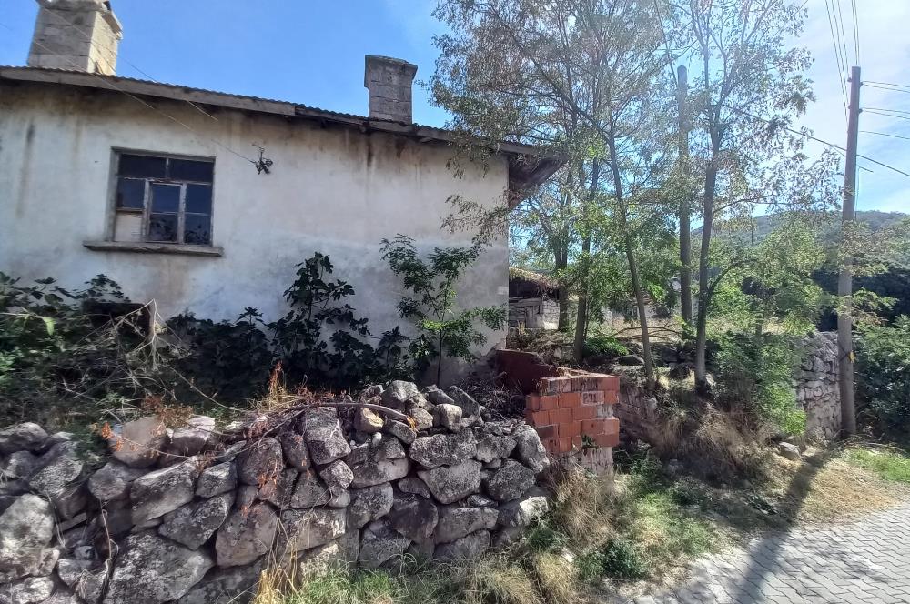 C.21 LOCA DURSUNBEY KARAMANLAR MAH.SATILIK 820M2 MÜKEMMEL TAŞ EV