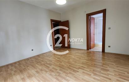 ATAŞEHİR MERİT LİFE GÖL KONAKLARINDA 3+1 180 m2 BOŞ DAİRE