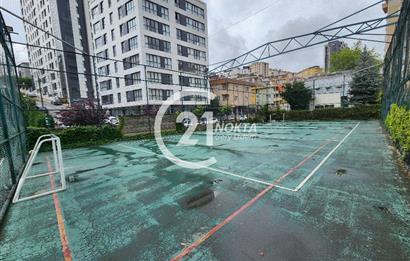 ATAŞEHİR MERİT LİFE GÖL KONAKLARINDA 3+1 180 m2 BOŞ DAİRE