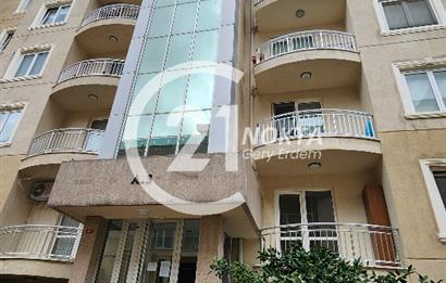 ATAŞEHİR MERİT LİFE GÖL KONAKLARINDA 3+1 180 m2 BOŞ DAİRE