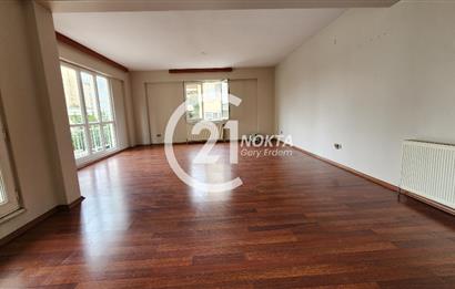 ATAŞEHİR MERİT LİFE GÖL KONAKLARINDA 3+1 180 m2 BOŞ DAİRE