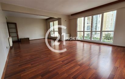 ATAŞEHİR MERİT LİFE GÖL KONAKLARINDA 3+1 180 m2 BOŞ DAİRE