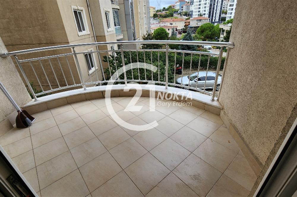 ATAŞEHİR MERİT LİFE GÖL KONAKLARINDA 3+1 180 m2 BOŞ DAİRE