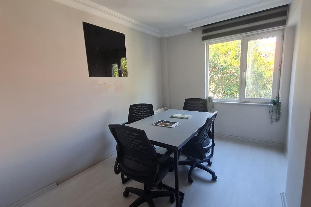 BAĞDAT CADDESİNDE OFİS BÜRO