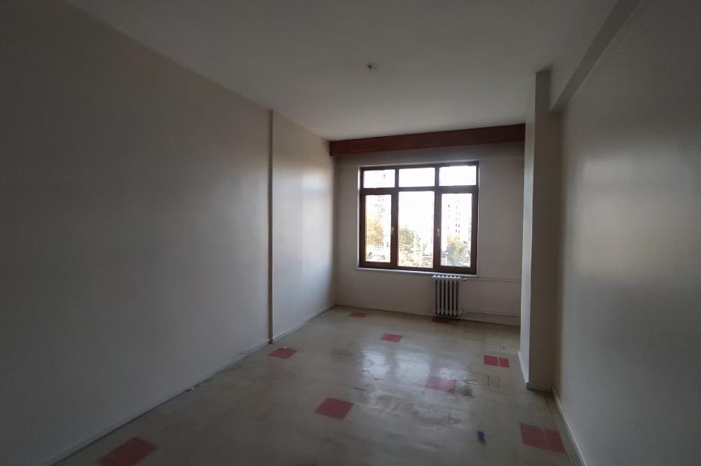 Sivas Caddesi 3+1 Merkezi Konumda Kiralık Daire