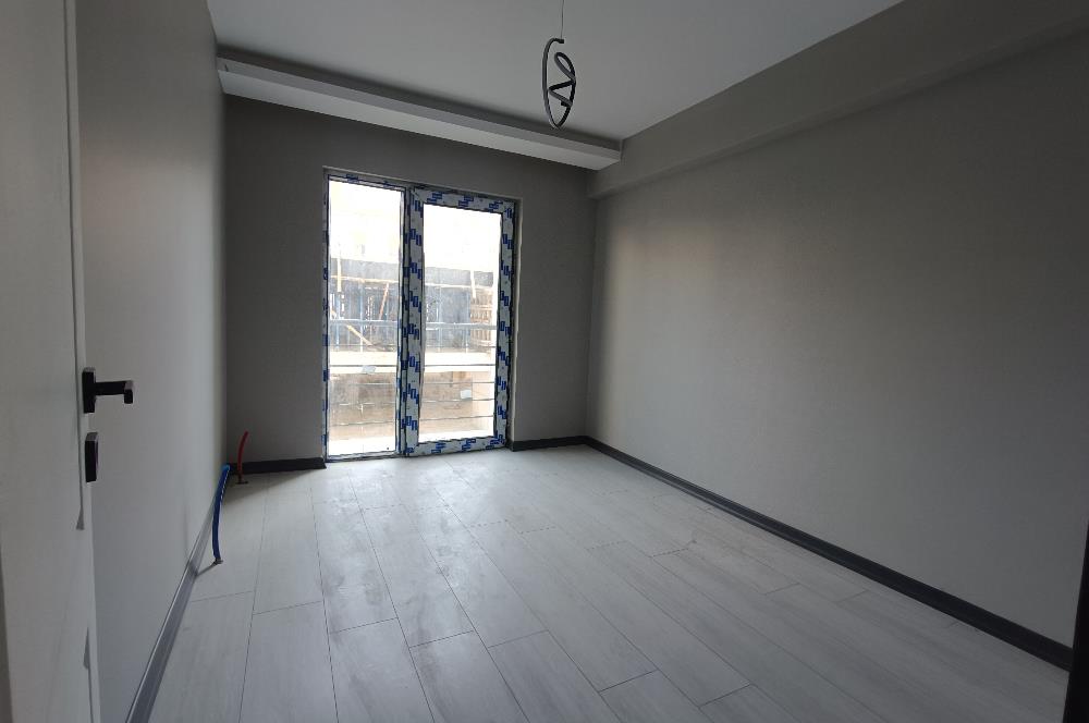 YENİ BAYINDIRDA 8 KATLI SIFIR BİNADA 3+1 130 M2 LÜKS DAİRELER