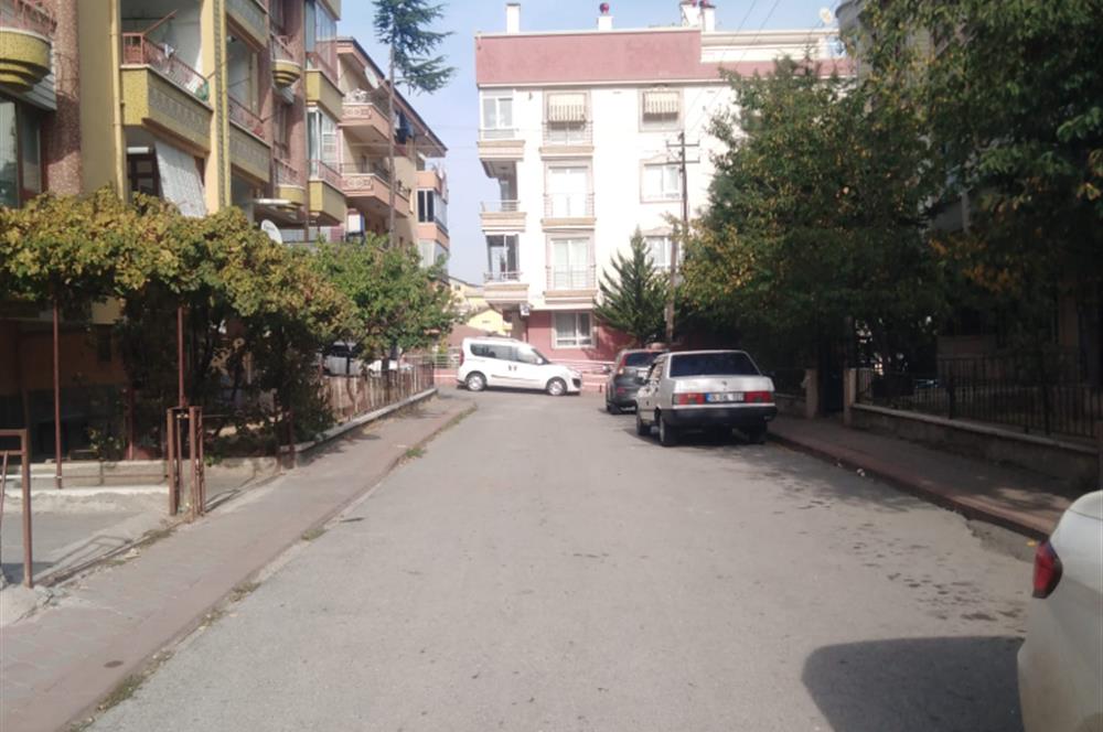 KEÇİÖREN UYANIŞ MAH.AYAZAĞA CADDE YAKINI 2. KATLI + ARSALI EV