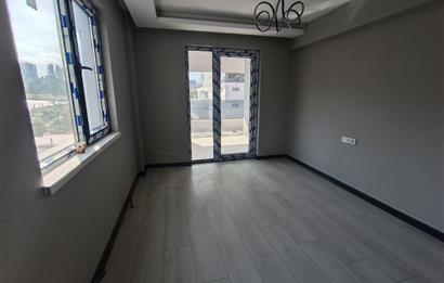 YENİ BAYINDIRDA 8 KATLI SIFIR BİNADA 3+1 130 M2 LÜKS DAİRELER