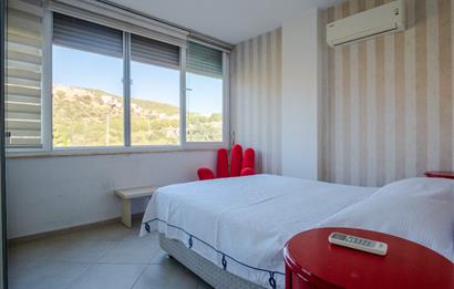 Bodrum-Konacık 4+1 müstakil bahçeli tripleks satılık villa