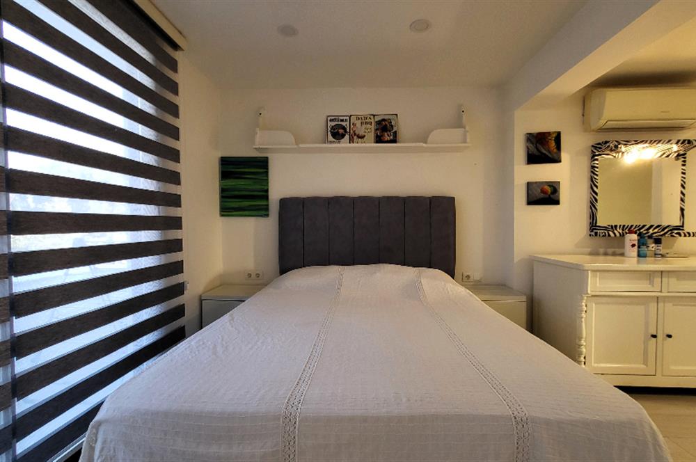 Türkbükü Divan Otel Yakını, Denize 50 Metre 1+1 Eşyalı Manzaralı Kiralık Daire