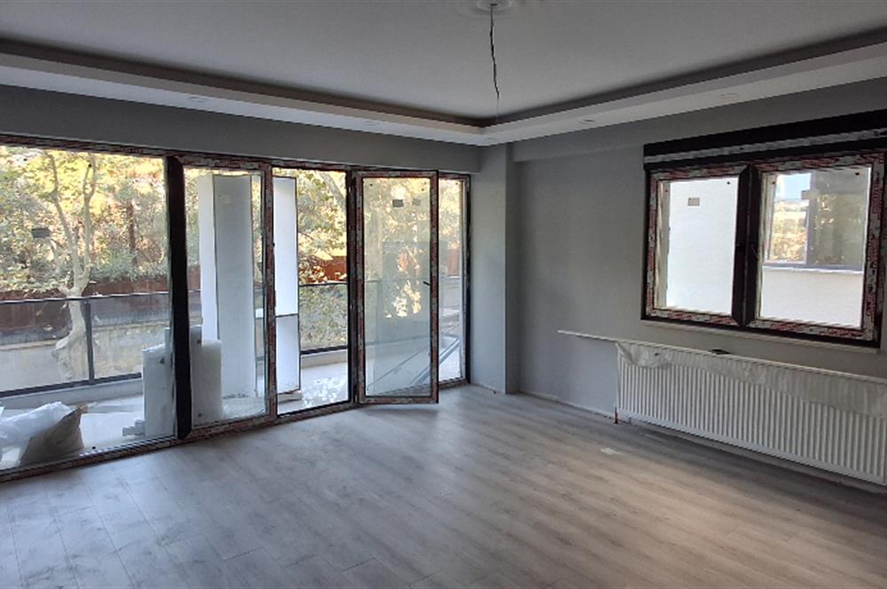 KIZILAY CADDESİNDE SATILIK SIFIR DAİRE 