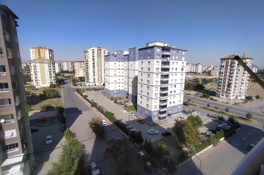 Sakarya Mahallesinde 2+1 Geniş Satılık Daire