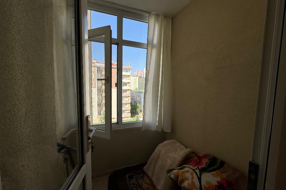 Century 21’den Çağdaşkent Sitesi’nde kiralık 4 + 1