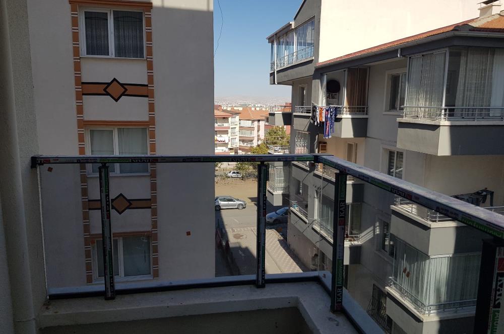 ETİMESGUT CADDE ÜZERİ MERKEZİ KONUMDA SATILIK DAİRE