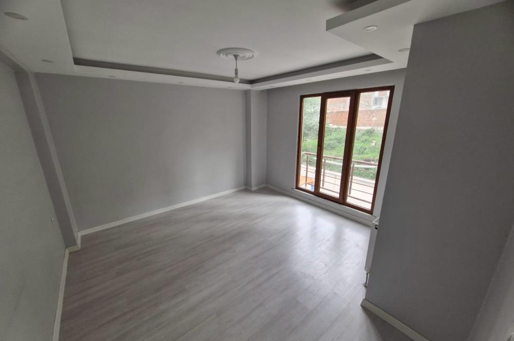 EYÜP MİRAÇ EVLERİ'NDE BALKONLU KİRALIK 2+1 DAİRE