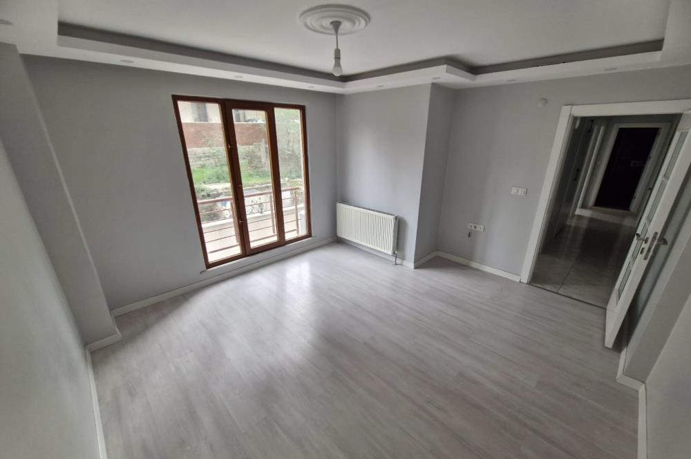 EYÜP MİRAÇ EVLERİ'NDE BALKONLU KİRALIK 2+1 DAİRE