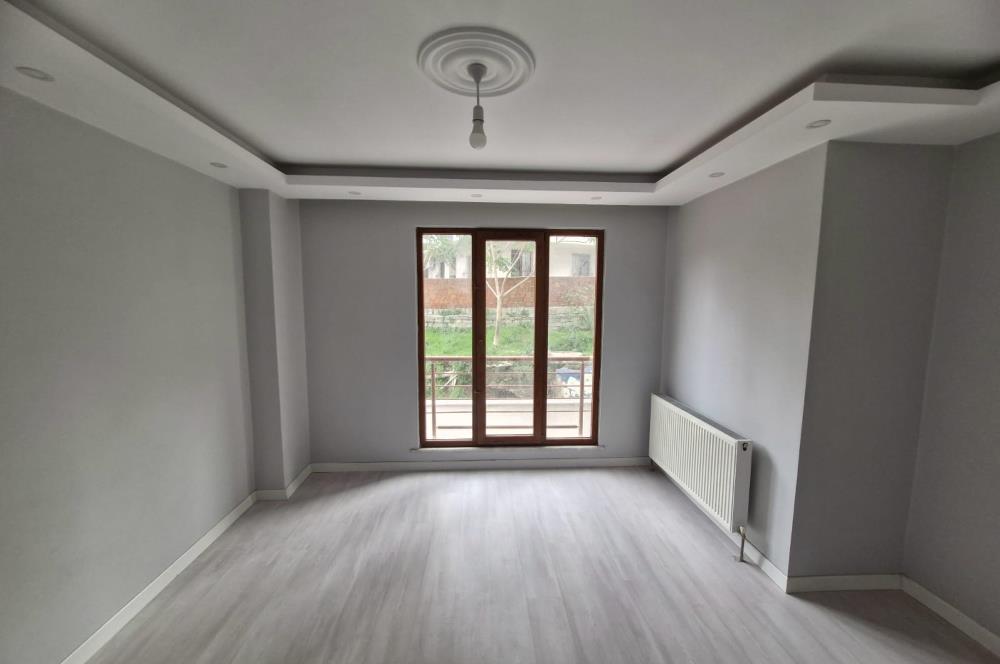 EYÜP MİRAÇ EVLERİ'NDE BALKONLU KİRALIK 2+1 DAİRE