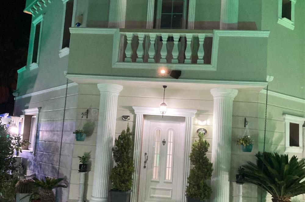 Çatalköy'de Vadi Kenarında, Deniz ve Dağ Manzaralı Lüks 3+1 Villa,  Catalköy ,Girne,kuzey kıbrıs 