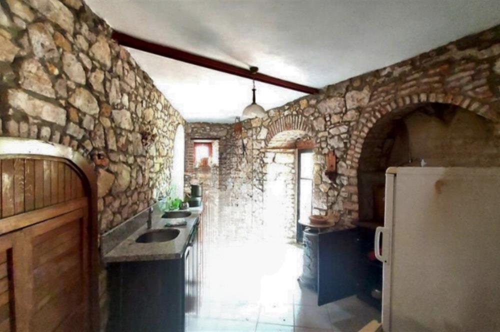 For Sale:Historic Guesthouse next to the Taksiyarhis Museum in Ayvalık