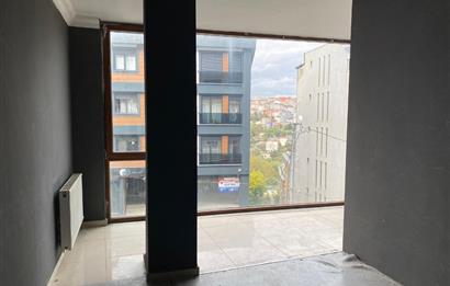 Kağıthane'de Dükkan 65m2