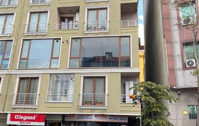 Kağıthane'de Dükkan 65m2