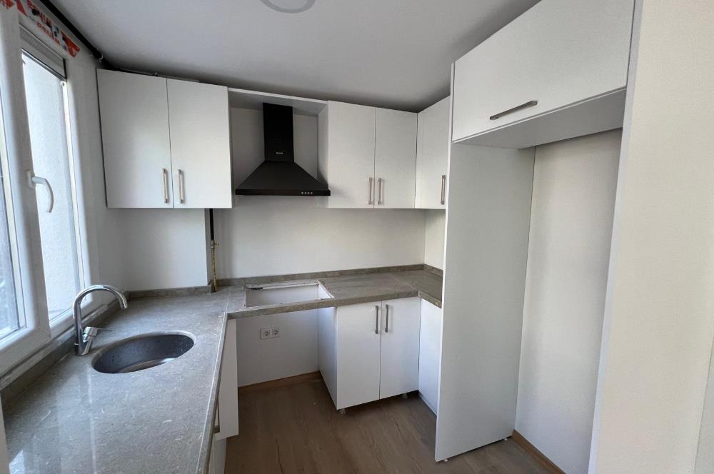 BAKIRKÖY ZUHURATBABA'da 1+1 SATILIK DAİRE