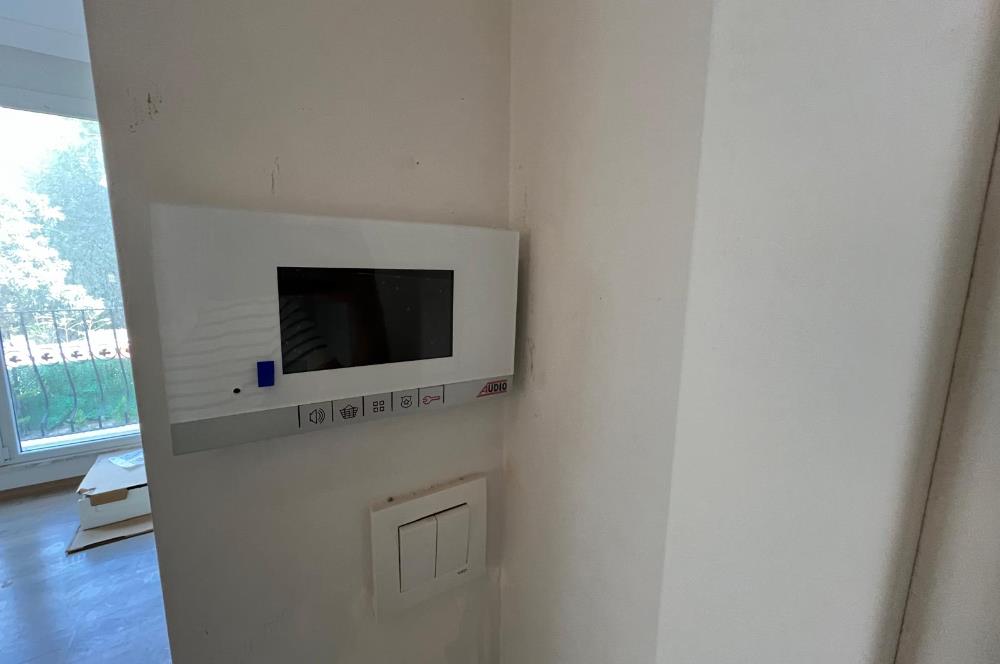 BAKIRKÖY ZUHURATBABA'da 1+1 SATILIK DAİRE