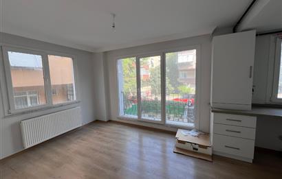 BAKIRKÖY ZUHURATBABA'da 1+1 SATILIK DAİRE