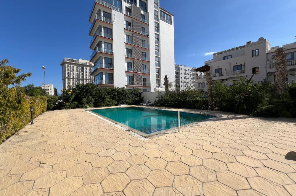 3 bedrrom apartment for rent, Kyrenia city center, opposite Lord's Palace hotel