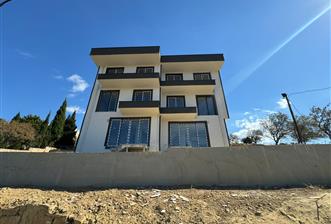 Balıkesir Gömeç Karaağaç'ta Deniz Manzaralı Satılık 5+1 Villa