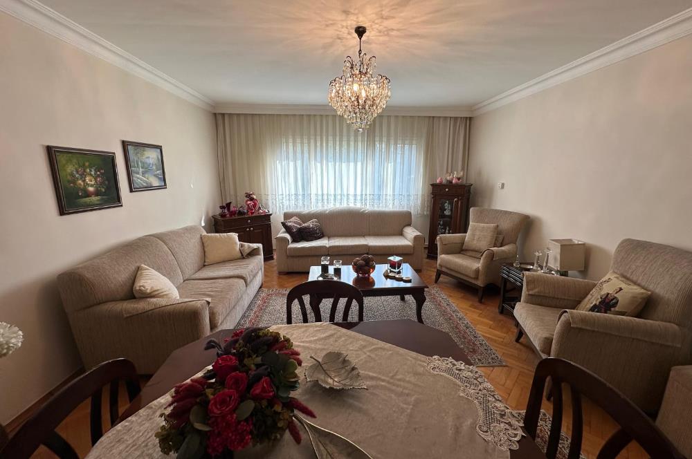 ATAŞEHİR ACARLAR SİTESİ SATILIK 3+1 DAİRE METROYA YAKIN