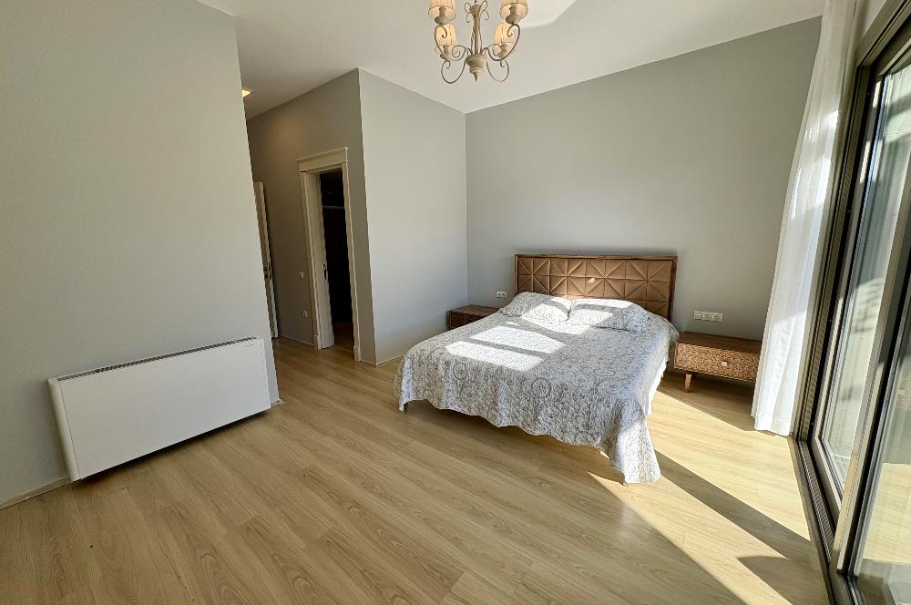 Yalıkavak'ta, Yatay Mimari, Özel Havuzlu, Eşyalı, Senelik Kiralık Villa