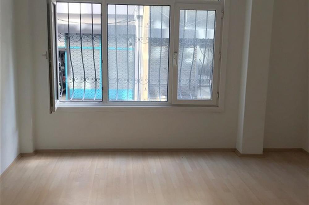 Yeldeğirmeni İskele Sokak Yüksek Giriş Kiralık Daire