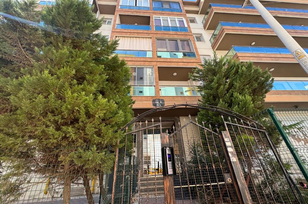 Karşıyaka Yalı Mh. Merkezi Konumda Kiralık 1+1 Daire