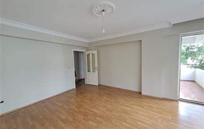 HALİDE EDİP KUTLUBEY SOKAK MASRAFSIZ ÇOK TEMİZ 2+1 SATILIK DAİRE