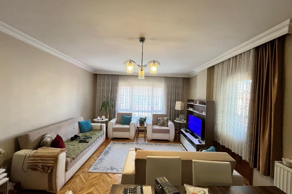 ÇANKAYA CEVİZLİDERE'DE ARA KAT CAM BALKONLU 3+1 SATILIK DAİRE