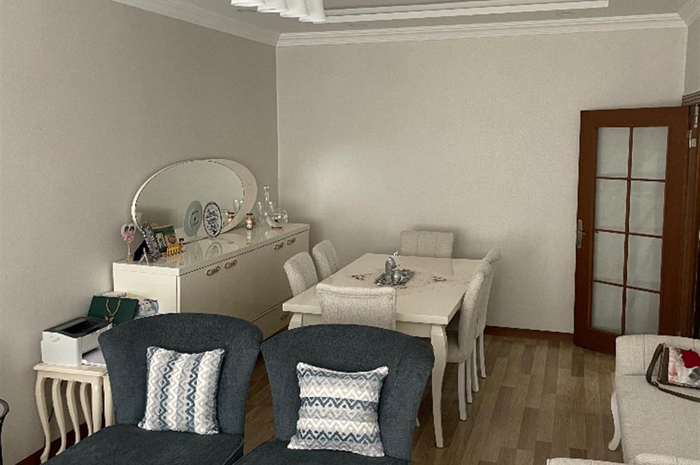  SOKULLU CADDE ÜZERİ BAĞIMSIZ 3+1 FIRSAT DAİRE 