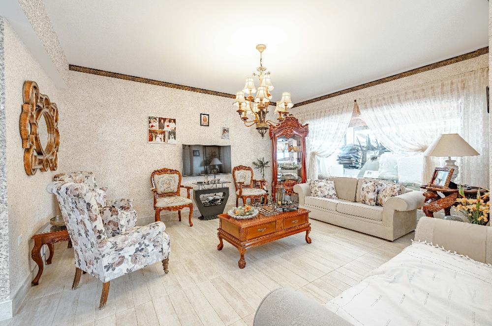 Bodrum Gündoğan Merkezde Havuzlu 5+1 Satılık Müstakil Villa