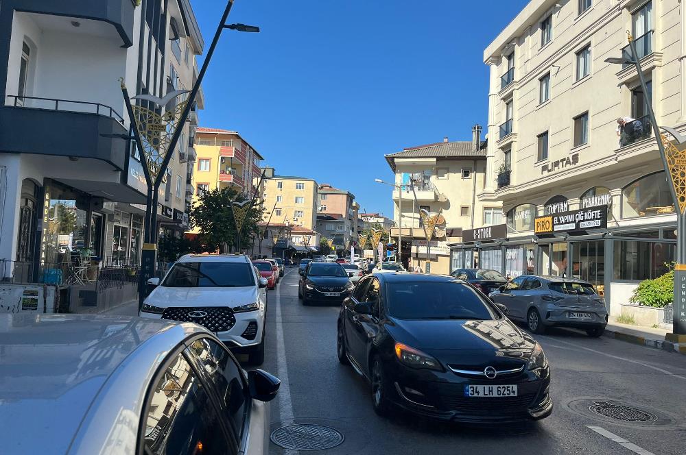 PENDİK MERKEZDE MARMARAY'A 5 DK. UZAKLIĞINDA SIFIR 2 + 1