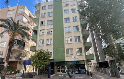 SAHİLE 300m UZAKLIKTA, CADDE ÜZERİNDE, AÇIK OTOPARKLI, GENİŞ 2+1 DAİRE