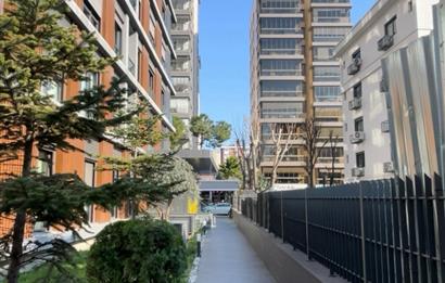 ERENKÖY DİVAN'A KOMŞU,BAĞDAT CADDESİ 2.BİNA,HAVUZLU,3+1,SATILIK